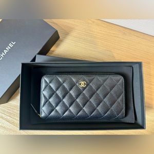 New Model CHANEL Caviar CLASSIC Long Zipped Wallet quilted with gold hardware